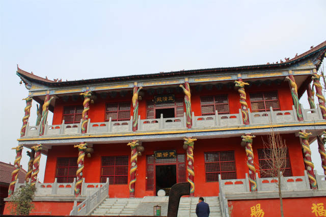 商水县平店乡白塔寺,古时是有名的僧侣集散地之一,在佛教盛行的宋代