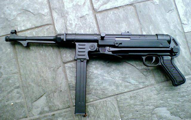二战最简单的冲锋枪图片