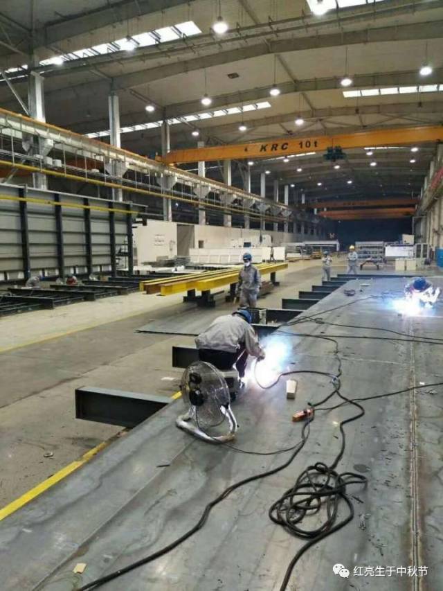 原来在天津,在一家汽车系统工程公司上班,我理解就是做汽车配件之类的