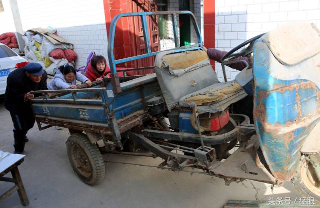 这辆三轮车为我家效力10余年,供给三个大学生,当废铁600元卖掉_手机