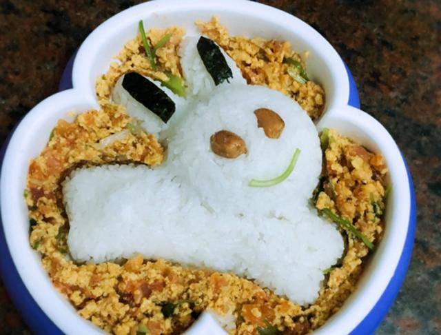 3,可爱多彩的饭菜,孩子胃口好.