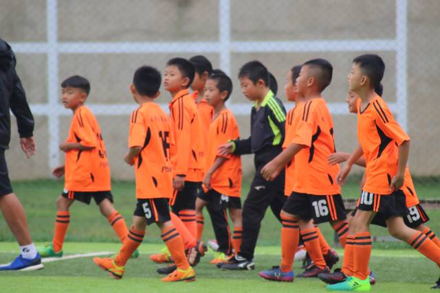 云南省首届彩云之星少儿足球联赛胜利闭幕