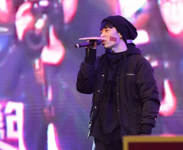 好声音学员 杨博 演唱新专辑的歌曲