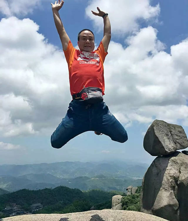 2017运动正能量:请查阅@杨启富的运动成绩单!