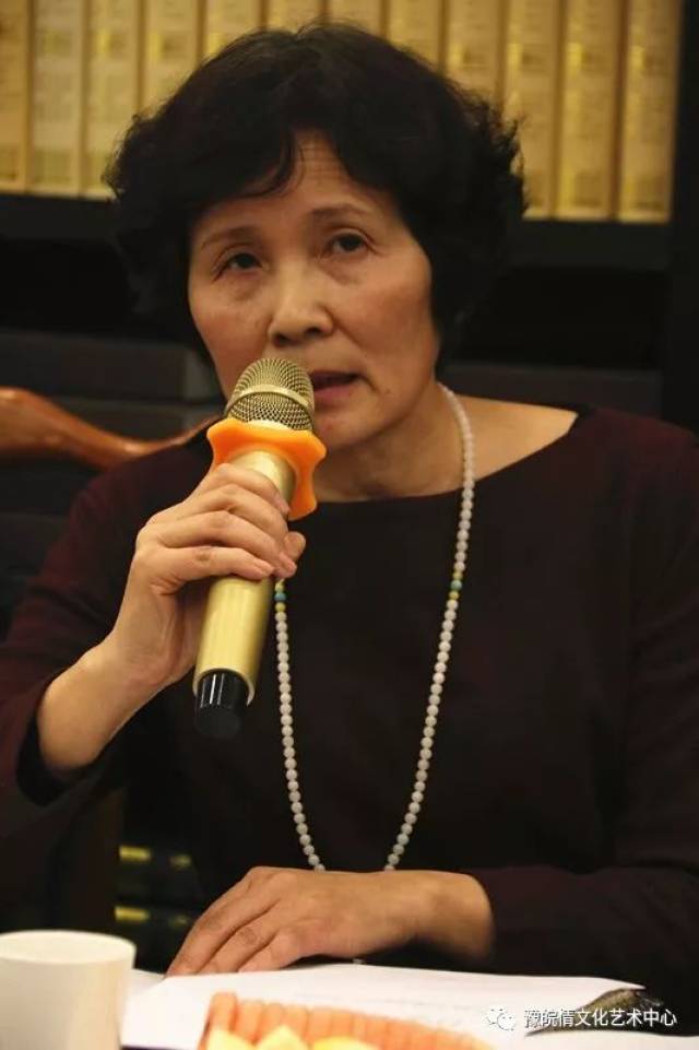 豫皖情巾帼书画委员会主任,秘书长苏冉女士发言