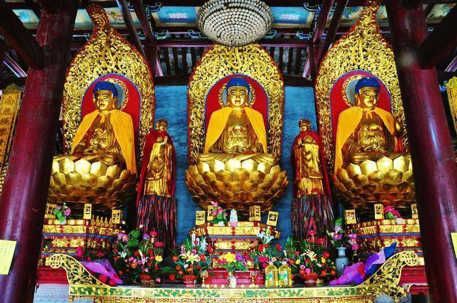 经常去寺庙,还不知道大雄宝殿中的三尊佛分别是谁?