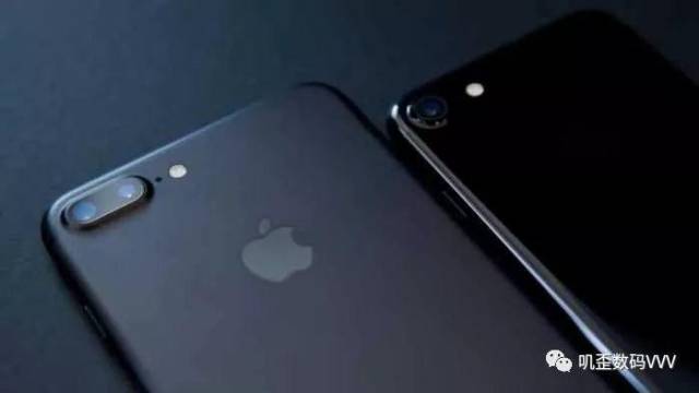 iphone8全新版本悄悄上线, 网友: 我的iphone7还能再战两年!_手机搜狐网