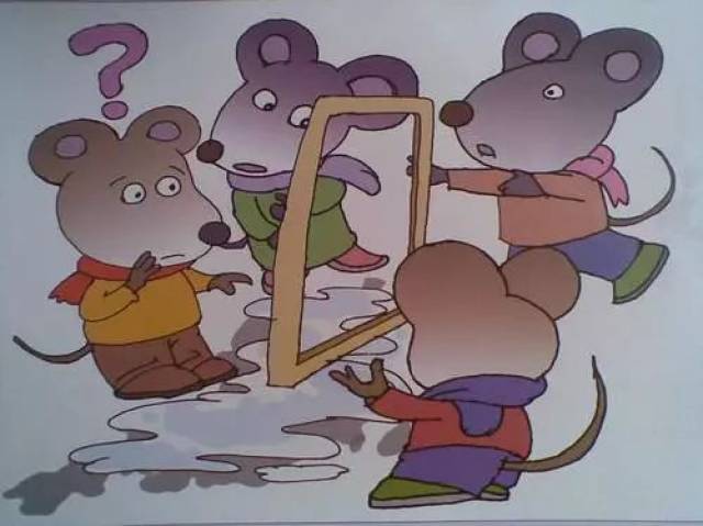 灰老鼠照镜子ppt图片