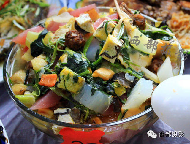 青海特有的熬饭,配上米饭后人称"双碗"