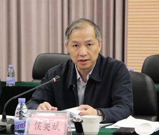 侯奕斌要求:东部组团要志存高远!