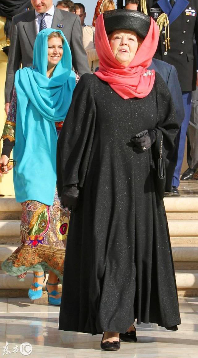 贝特丽克斯目前已经退位,马克西玛则已经成为了皇后.(图片来自东方ic)