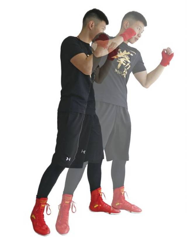 第三招:后手摆拳