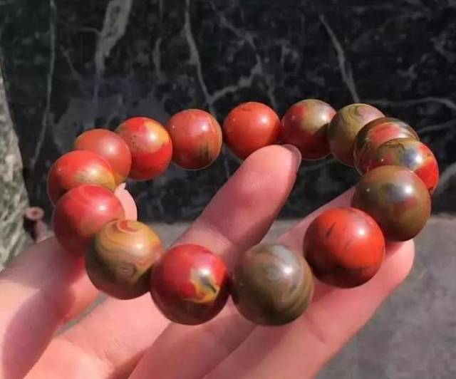 南红圈的黑马浑然天成的南红包浆