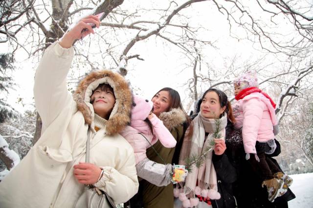 论焦作人玩雪的100种姿势!(内附高清大图)