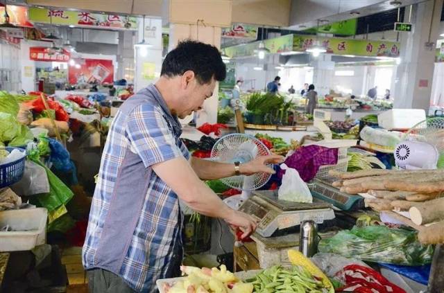 去菜市场买菜,不缺斤少两照样坑你!广东人注意了
