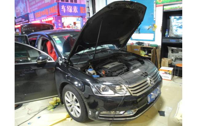 前声场喇叭:劲浪165v33  超低音喇叭:劲浪sbp25  前声场功放:诗蔓