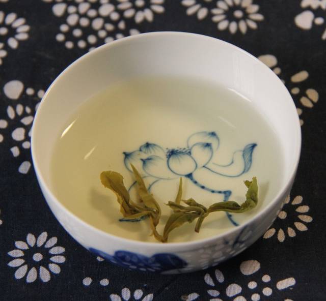 西湖龙井茶怎样泡好喝?试试这样泡吧