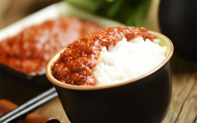 比老干妈更下饭的手工辣椒酱,拌饭,炒面来一勺,立马就扫光!