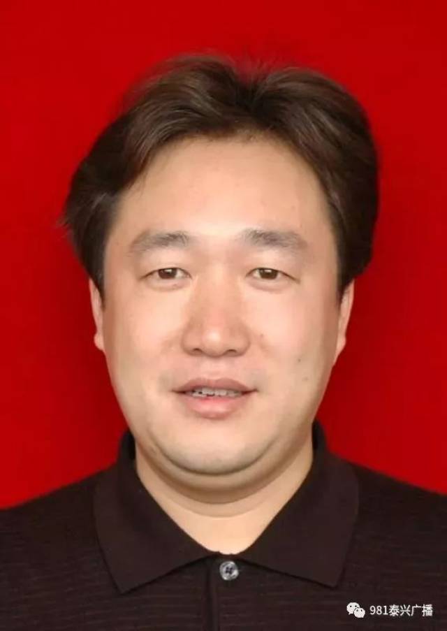 戴光辉个人简介泰兴血站主任,副主任技师——戴光辉,1月12日走进981