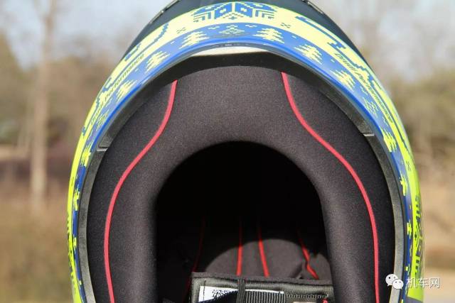 漂亮有型的agv头盔推荐,下单即送机车网内测版车贴