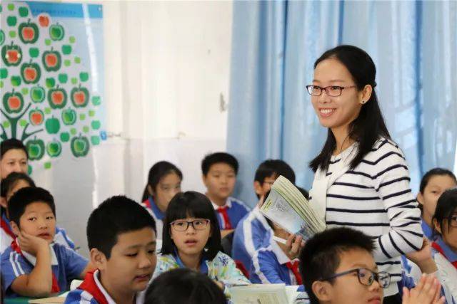 广东省深圳市洪湖小学 钟宇静