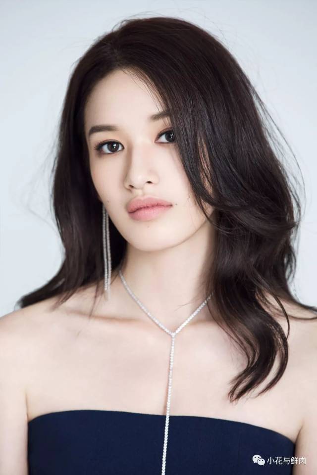 维密候选?除了身材,还有不容小觑的高级脸丨f000159张柏嘉