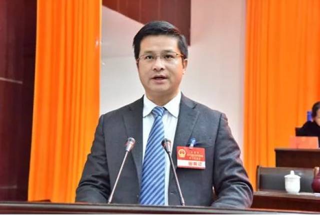 个旧市人民政府市长赵刚作个旧市人民政府工作报告