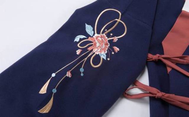 汉服穿衣教程来啦!十里教你穿