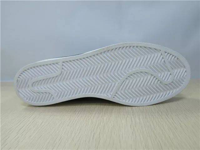 adidas 推出 superstar 80s new bold升级版,鞋底既然是我们的同款