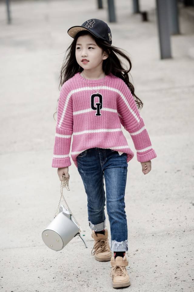 身高:125年龄:7岁姓名:张芸熙个人介绍你用你的毅力证明你是好样的!