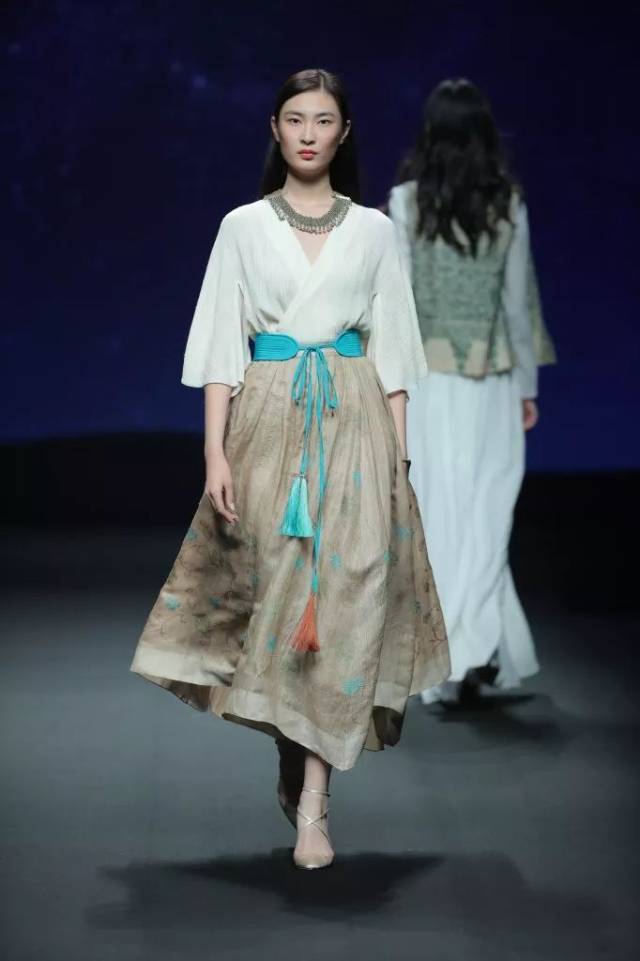 衣锦中华2018春夏秀场值得借鉴的中式元素