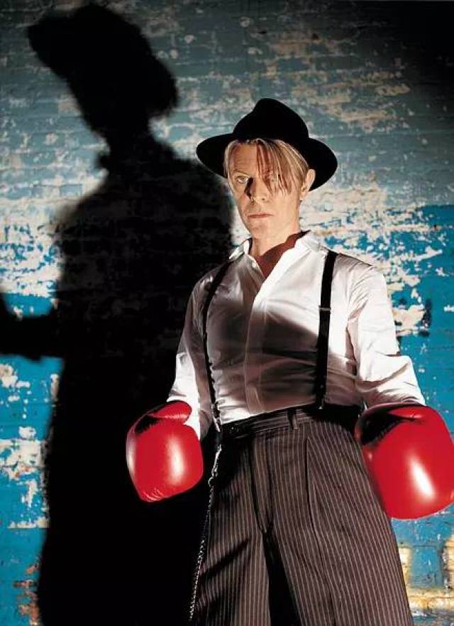 大卫· 鲍伊 | 和我一起开心起来好吗,你不孤单