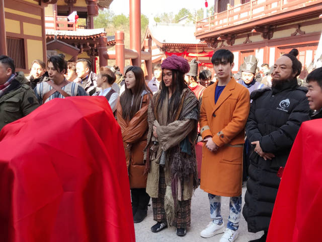 《宝莲灯新传》开机丁宇佳演绎经典仙侠