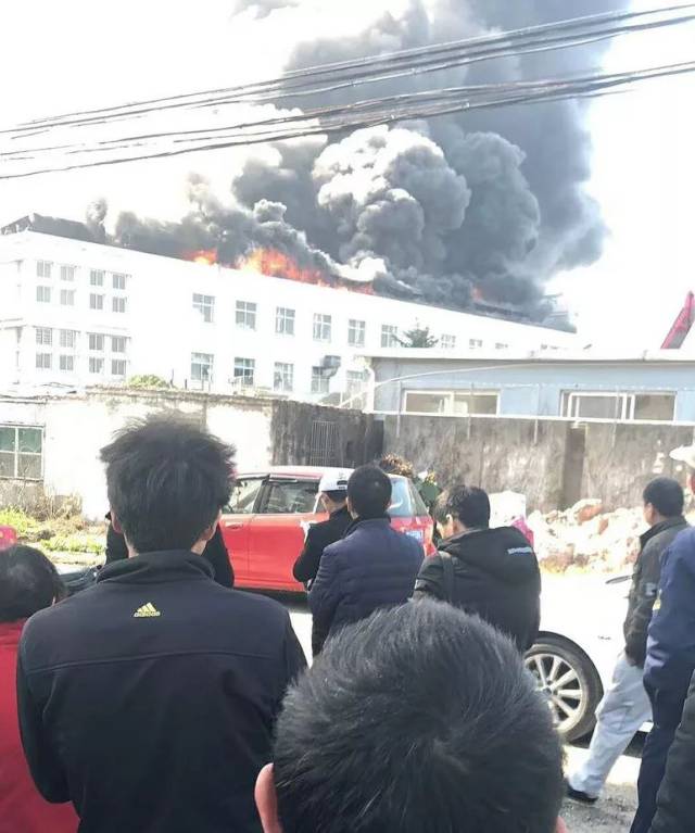 大事件浙江温岭福德隆鞋厂突发大火