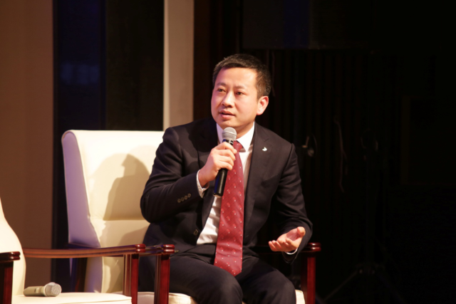 (中国人民大学法学院副院长杨东教授)