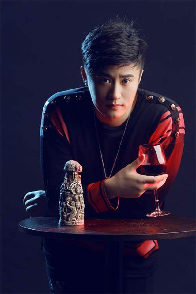 歌手卢焱携陶辰宇再推力作 单曲《平静的歌》首发