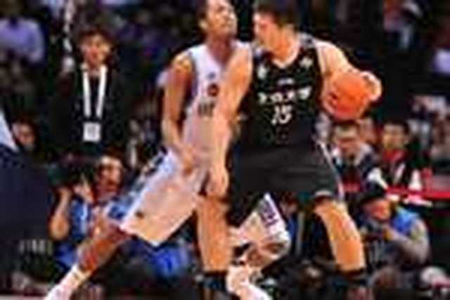 去NBA?混血天才打大学生球员都没展现出统治