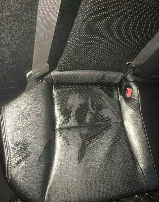 奇葩高校女生在滴滴网约车上尿尿!事后还不承认