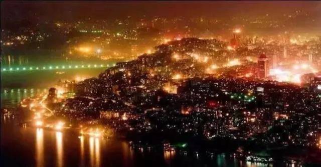 90年代的重庆,夜景已是如此迷人 记忆里的1998
