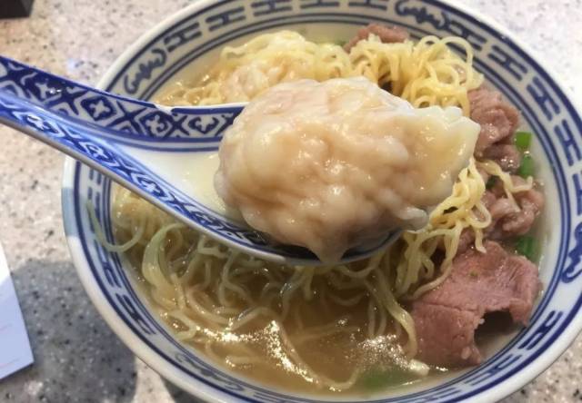 弹牙爽口的的竹升面.