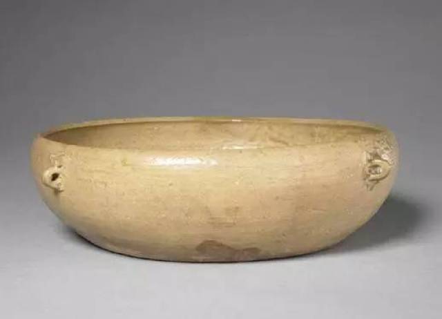 青灰釉 鼓钉水洗 青灰釉 鼓钉水洗 青灰釉 鼓钉水洗 古瓷笔洗造型多样，