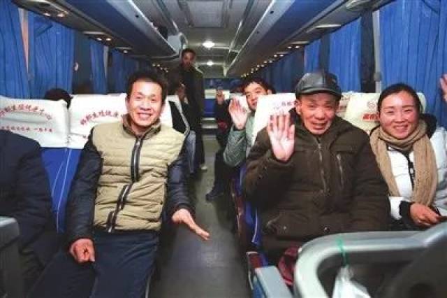 在邯郸汽车东站,邯大线路长途班线最后一批乘客