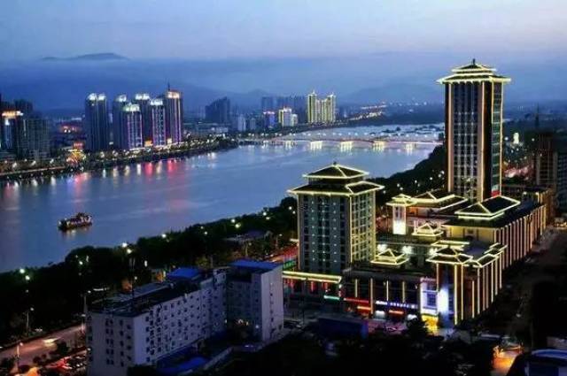 深圳市 新一线城市(15个)  成都市,杭州市,武汉市,重庆市,南京市,天津