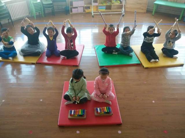 有趣多变的纸棒游戏