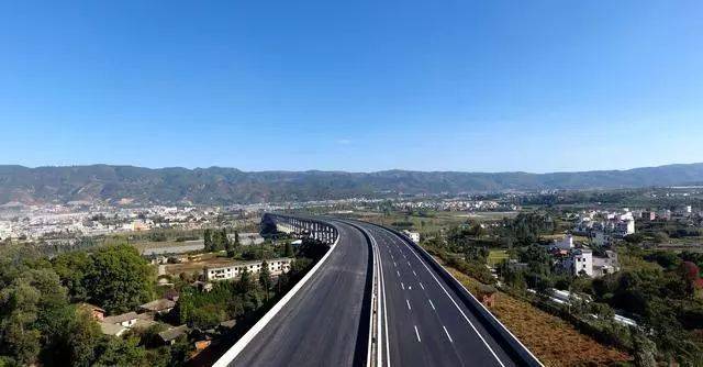 昆明绕城高速:宜良至澄江段22日通车,小客车跑全程约35元!