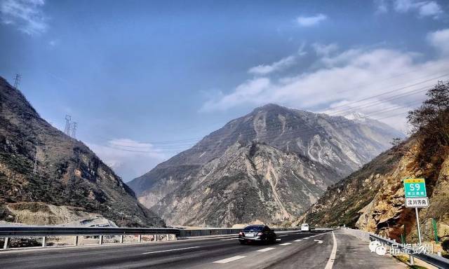 沿着成阿高速领略大美阿坝,沿途美景先收藏!