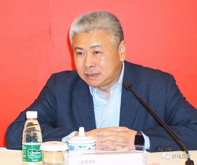 蔡小庆总裁汇报2017年仪电经营工作