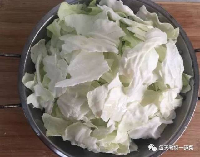 老婆三天两头要吃这道菜,一块钱一斤,比肉下饭,都抢着吃