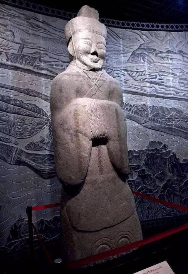 5米深的地下出土一尊完整的石像,引起了整个水利界,文化界和考古界的