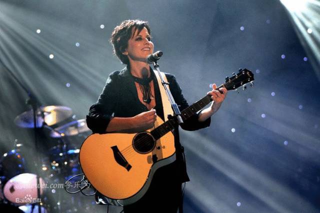 小红莓主唱桃乐丝离世,上帝你能不能不听摇滚了!